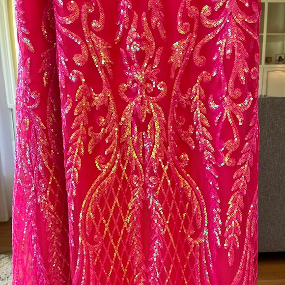 2Cute by J. Micheal’s Pink Formal Dress with Dust Bag
*Prom * Mardi Gras - Picture 9 of 15
